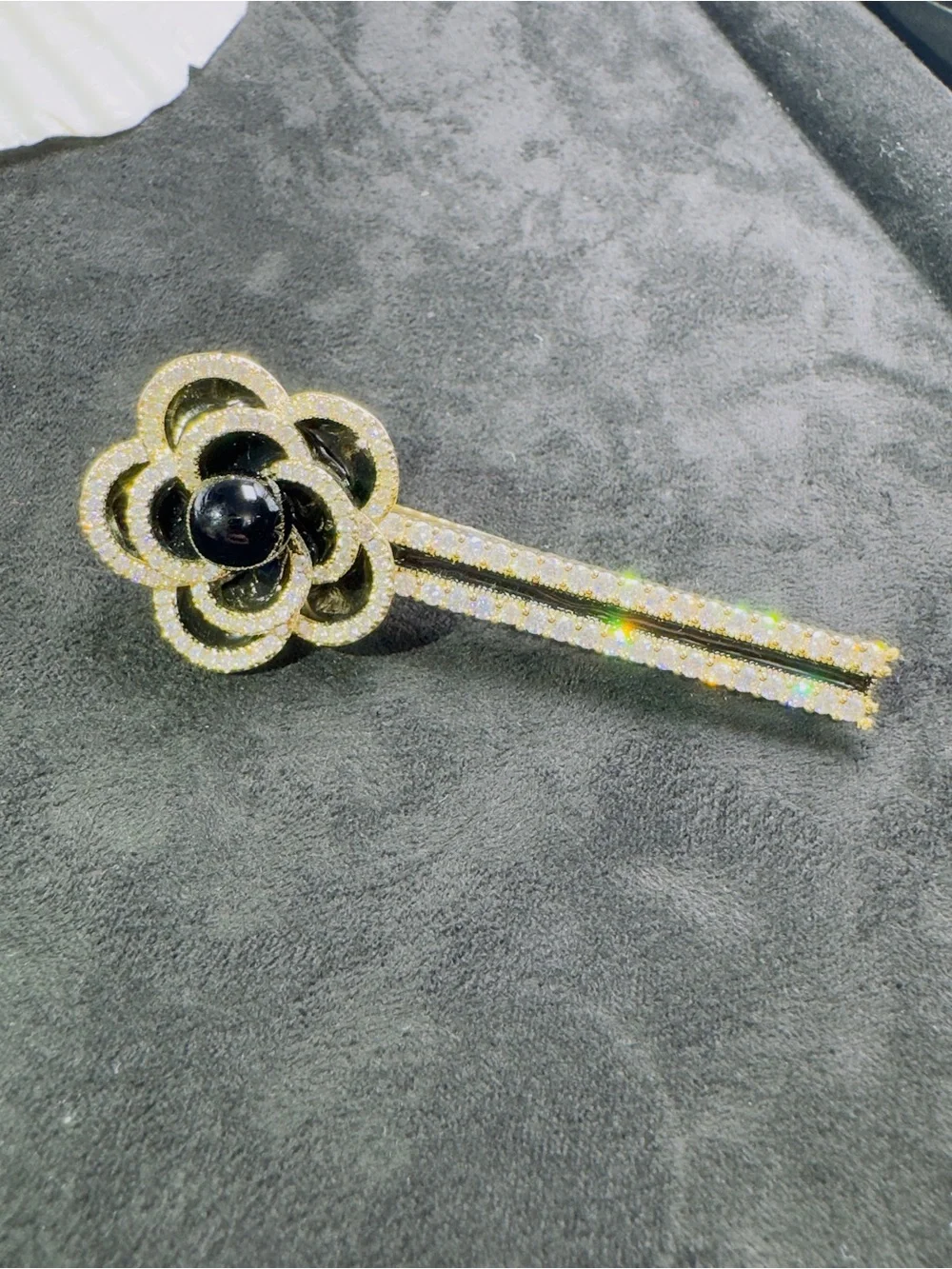 Elegant Black Flower Crystal Hair Clip - Gold Accent